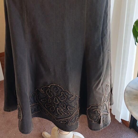 Cabi Stretch Denim Skirt - Picture 3 of 10